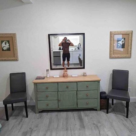 Renovate Large Studio 21-Directly Across Beach Сейнт Пийт Бийч Екстериор снимка